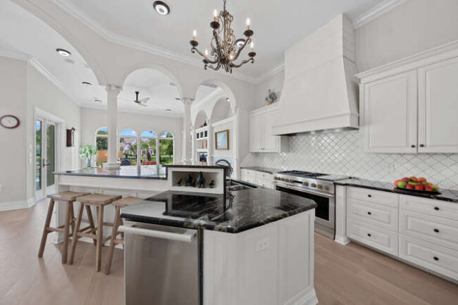 23 Corona Rd. Kitchen Island